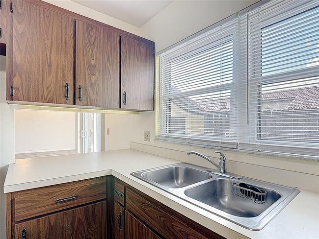 Building Photo - 467 Hunter Cir