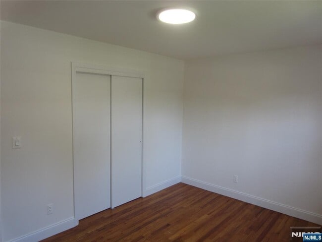 Building Photo - 423 Leonhardt Dr