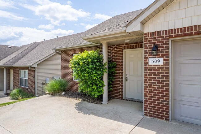 Building Photo - 509-511 Glenstone Dr.