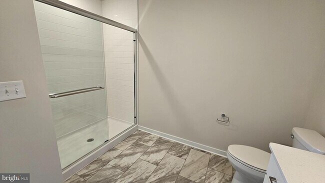 Building Photo - 253 Talucci Dr
