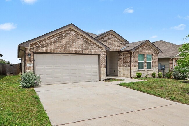 Building Photo - 50% Deposit With Approved Applications!!Spacious 3 Bed Home in Seguin | Open Layout + Private Yard!