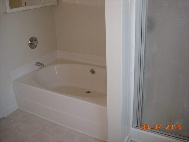 Building Photo - Bellevue Home