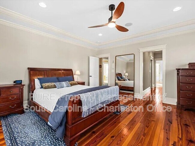 Building Photo - 1597 Rivertowne Country Club Dr