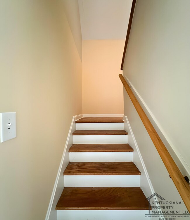 Building Photo - Charming 3BR/2BA Brick Cape Cod