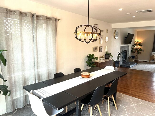 Building Photo - Charming, Updated 3-Bedroom Home in Prime Napa Location