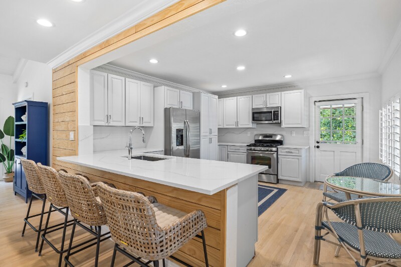 Building Photo - 222 Monceaux Rd