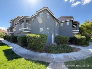 Building Photo - 5975 Barbosa Dr