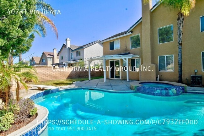 Building Photo - 40281 Vía Reata