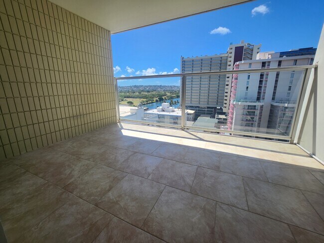 Building Photo - 445 Seaside Ave