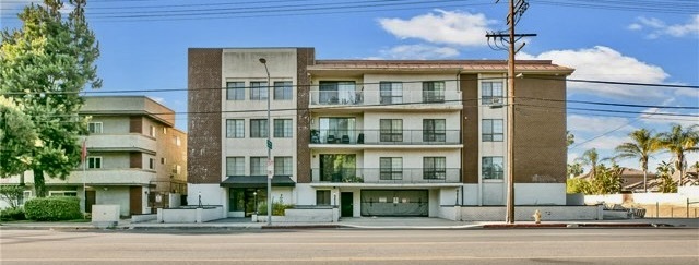 Building Photo - 19029 Nordhoff St