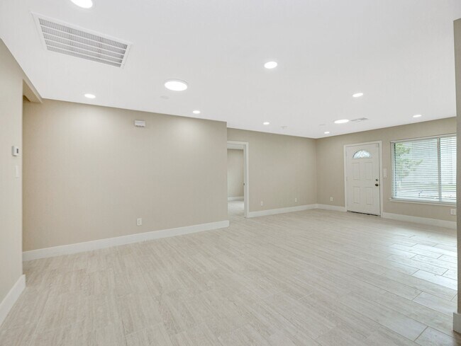 Building Photo - 5306 Windswept Ln