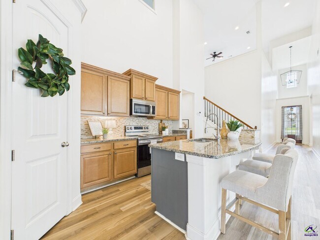 Building Photo - 205 Pebble Stone Pl
