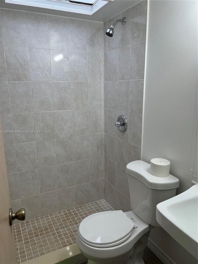 Building Photo - 1600 NW 42nd St