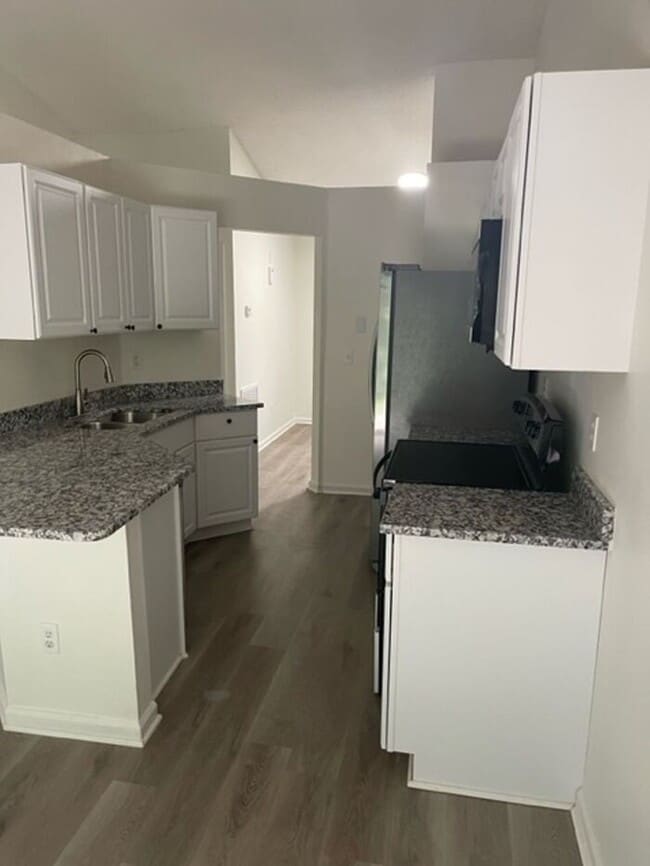 Building Photo - 203 Cypress Cove Ct