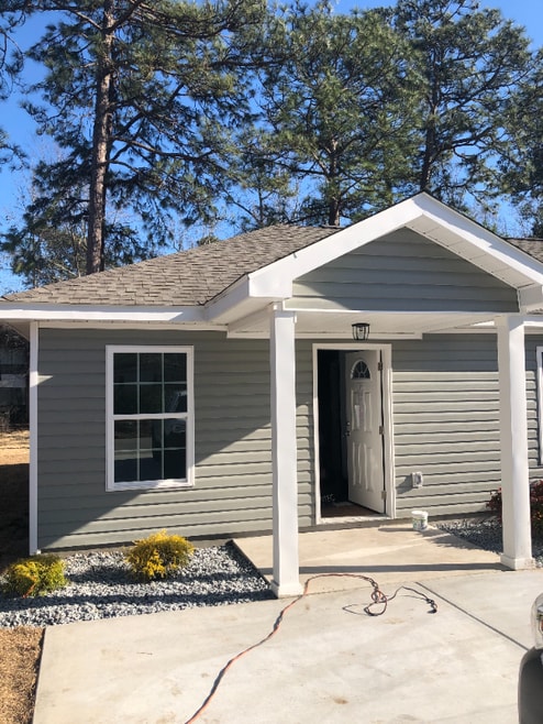 Building Photo - 610 Lesia Ln