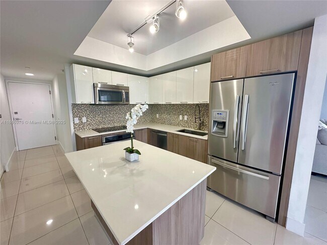 Building Photo - 5252 NW 85th Ave