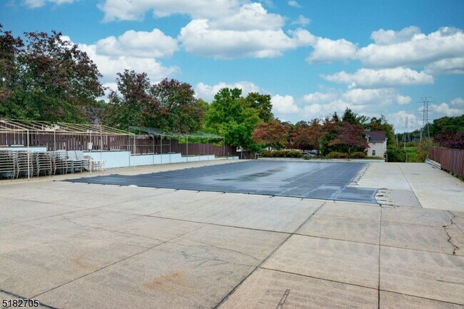 Building Photo - 78 Canterbury Rd