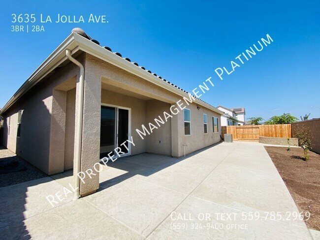 Building Photo - 3635 La Jolla Ave