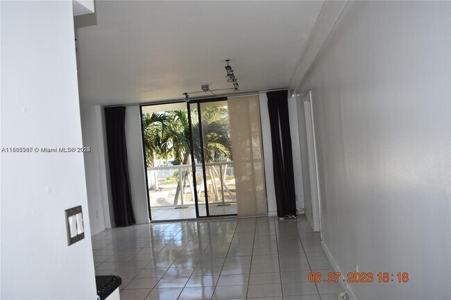 Building Photo - 13499 Biscayne Blvd