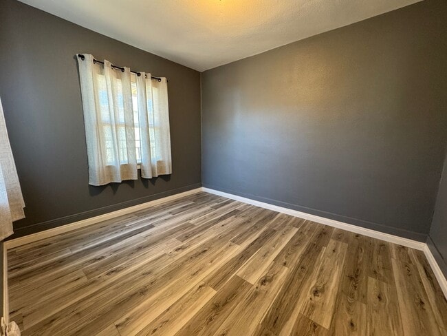 Building Photo - 3766 Teak St