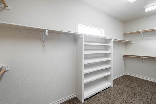 Building Photo - 3 Chambord Dr