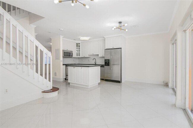Building Photo - 7773 SW 94th Ln