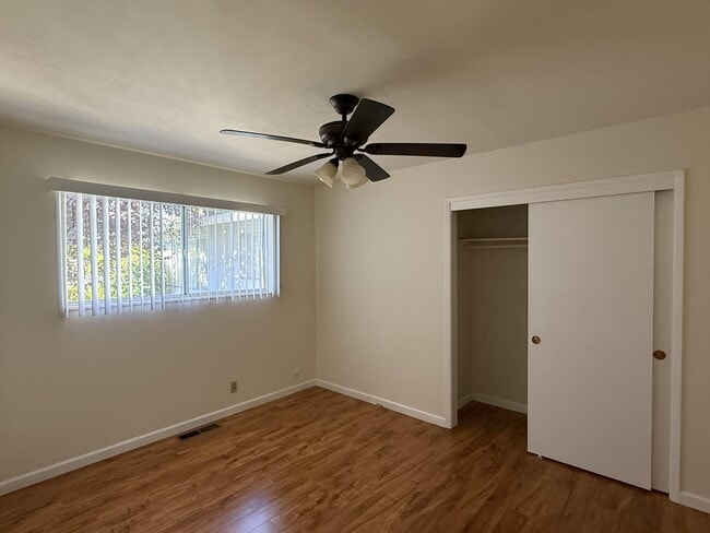 Building Photo - 583 Tahoe Terrace