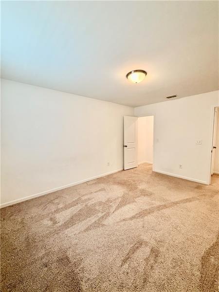 Building Photo - 215 Foxhill Dr