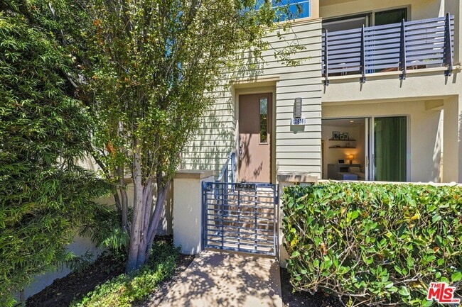 Building Photo - 12876 S Seaglass Cir