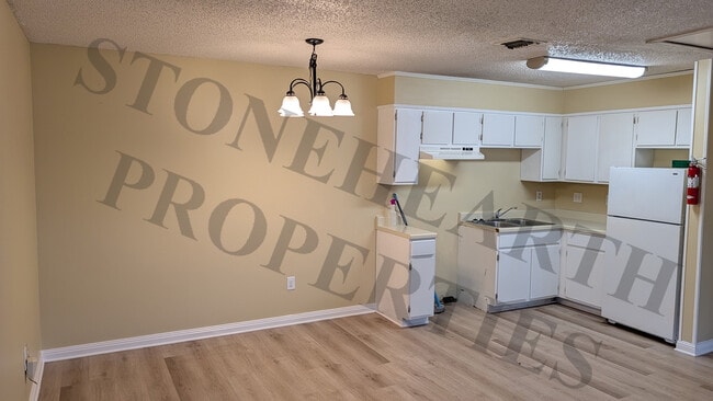 Building Photo - 105 VIEUX ORLEANS CIR