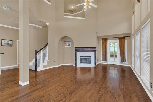 Building Photo - 3104 Sawtooth Dr