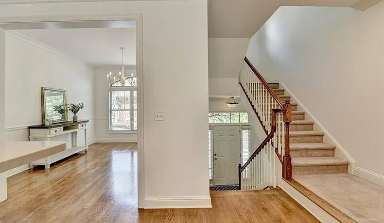 Building Photo - 10898 Gallier St