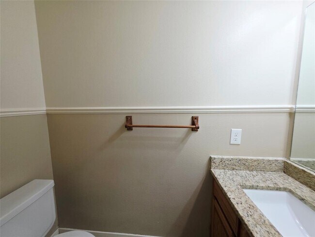 Building Photo - 10306 Jockey Club Dr