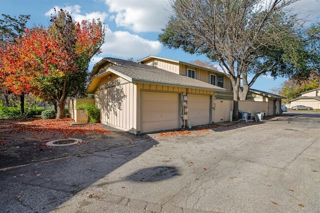 Building Photo - 9507 Quail Village Ln