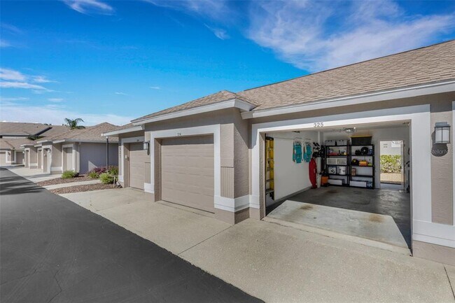 Building Photo - 8921 Veranda Way