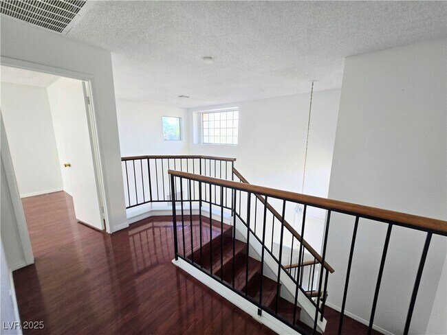 Building Photo - 5797 Cedar Ave