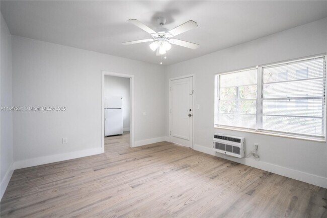 Building Photo - 437 NE 82nd St