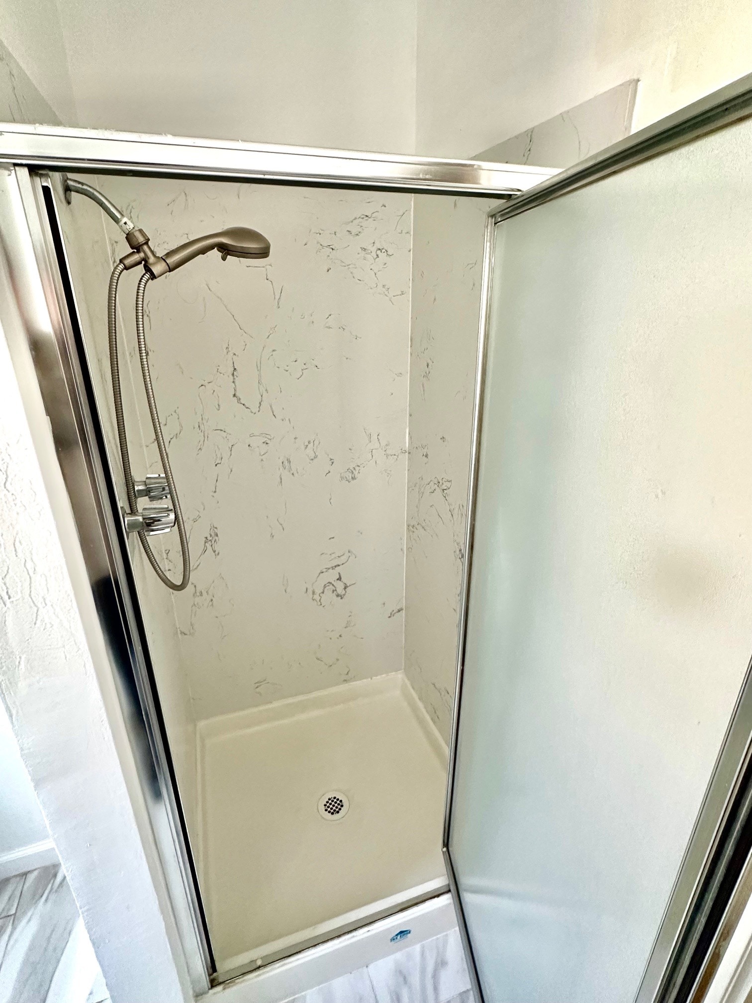 Building Photo - 733 Balra Dr