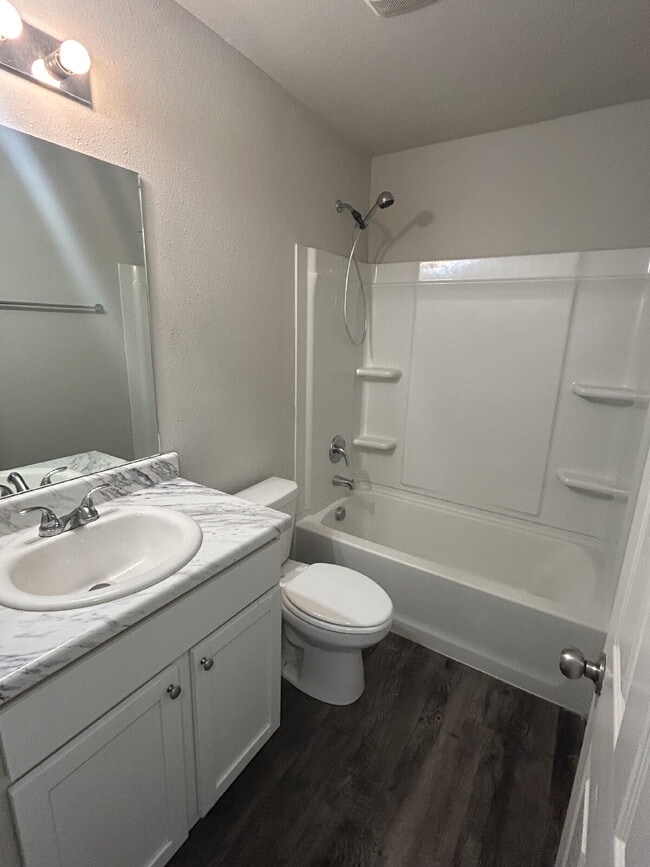 Building Photo - 2421 Judes Wy