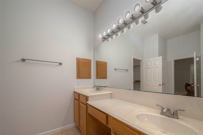Building Photo - 7302 Colony View Ln
