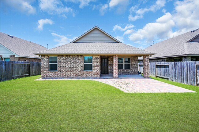 Building Photo - 23723 Giardini Dr