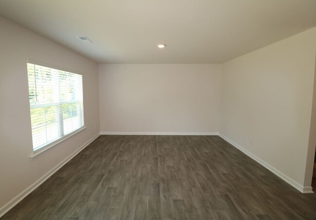 Building Photo - 182 Carriage Cove Cir