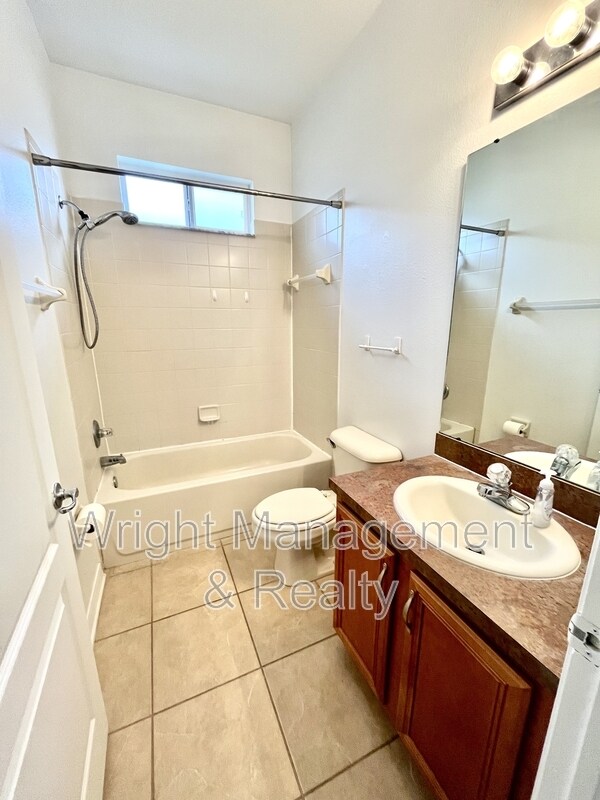 Building Photo - 15902 Cedar Elm Terrace