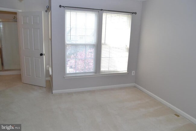 Building Photo - 1725 Emory St