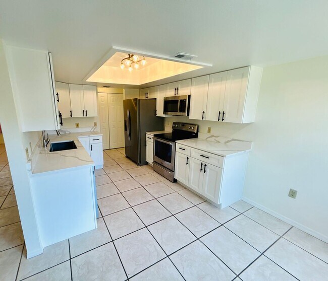 Building Photo - 895 Wandering Pine Trail