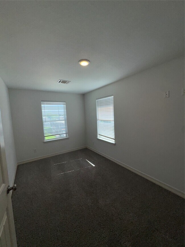 Building Photo - 138 Egret Canal S