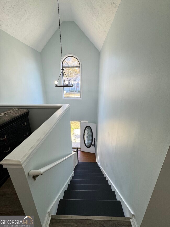 Building Photo - 1009 Chads Ridge Dr