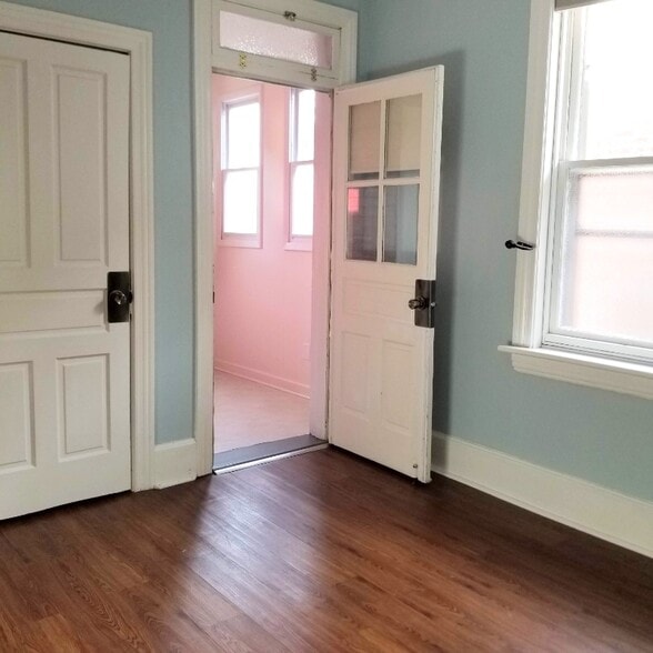 Building Photo - 604 Hummel Ave