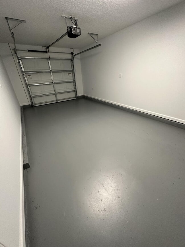 Building Photo - 231 Monterey Ave