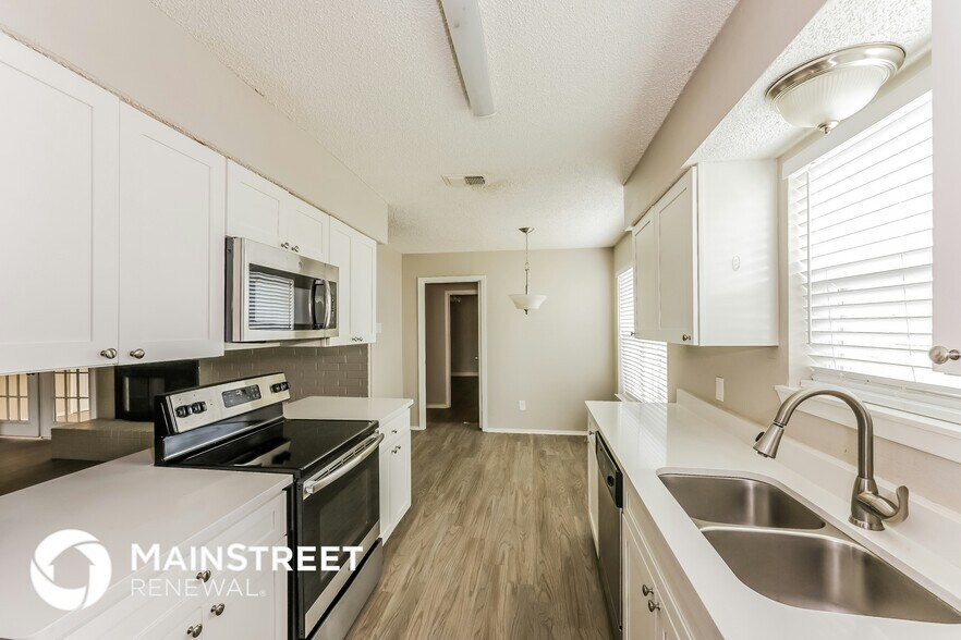 Building Photo - 1416 Mims St